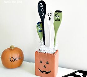 painted halloween spoons