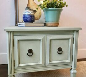 Waverly chalk paint review & a side table makeover