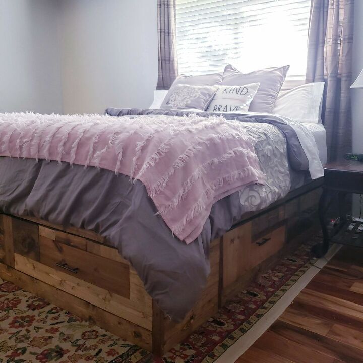 construir una cama de almacenamiento con madera de desecho
