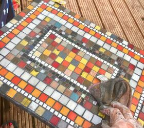 how to transform an old coffee table with mosaic, Wipe off excess grout