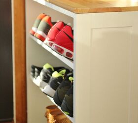 18 ideas para guardar los zapatos en la entrada que podran transformar su pasillo, 16 Reconfiguraci n de algunas estanter as existentes
