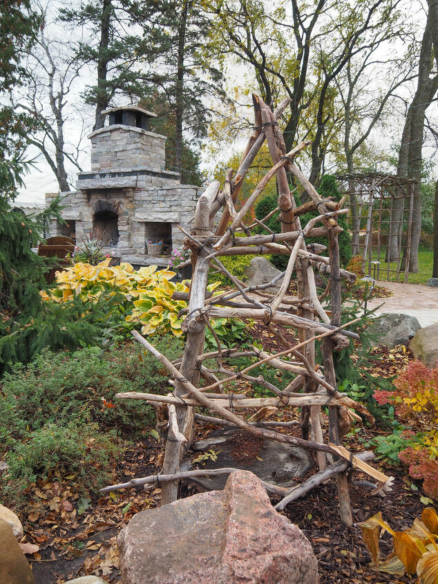 how to build garden obelisk trellis with branches and twigs