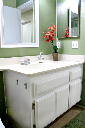 How to Turn a Bathroom Cabinet Into a Bold Interior Feature