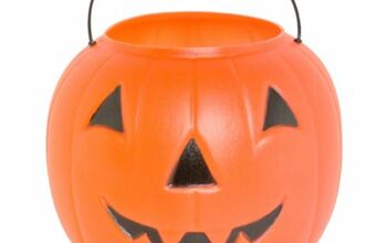 Convierte las calabazas de plástico de la tienda del dólar en decoración de cobre envejecido para Halloween