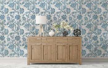 Vintage-Looking Farmhouse Wallpaper Made With Wall Stencils