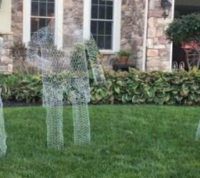 16 spooky halloween decor ideas that will scare your guests, Chicken wire ghosts