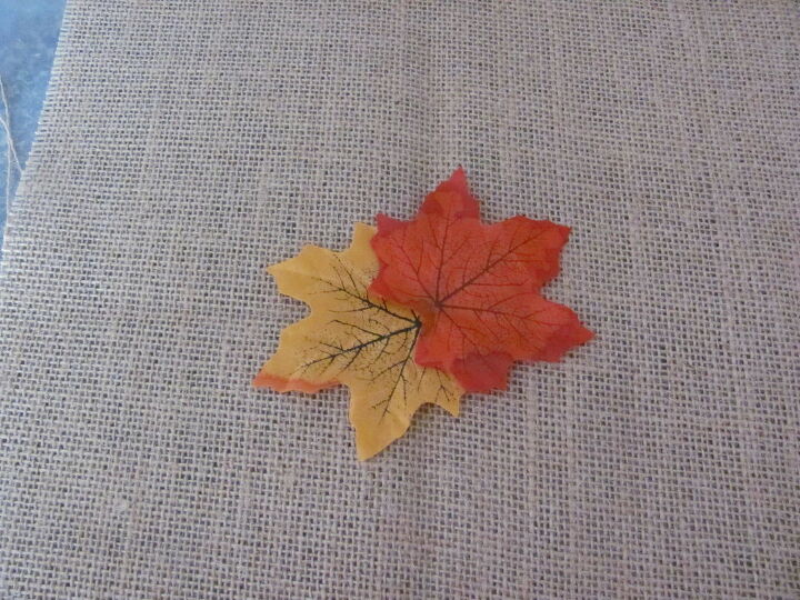 haz una blonda decorativa de hojas para el otoo