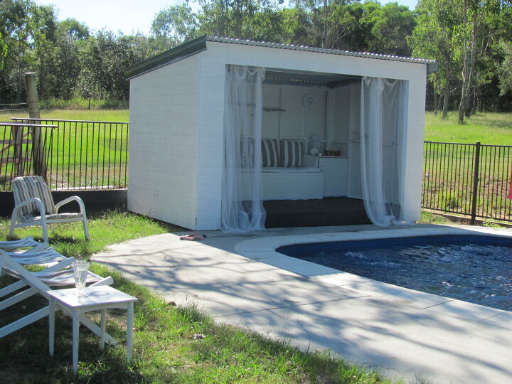 20 piscinas al aire libre que se han convertido en nuevas caractersticas del patio, 19 Caba a para el jard n de la piscina