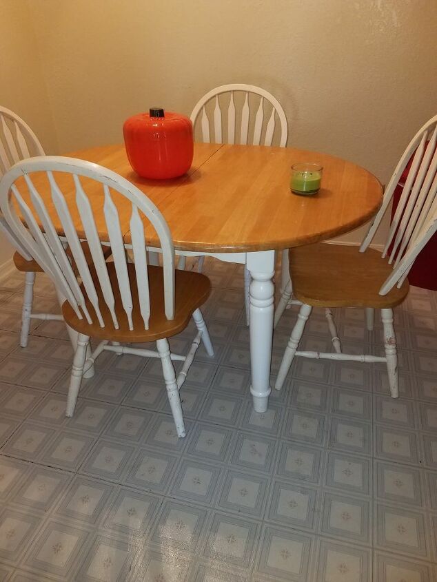 q redo table chairs