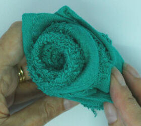 washcloth roses for your bathroom