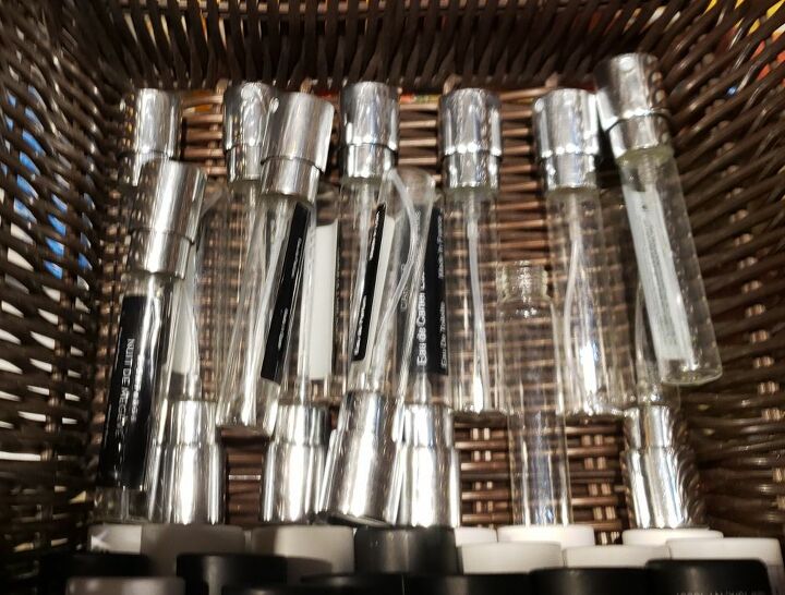 q remove cologne scent from atomizers