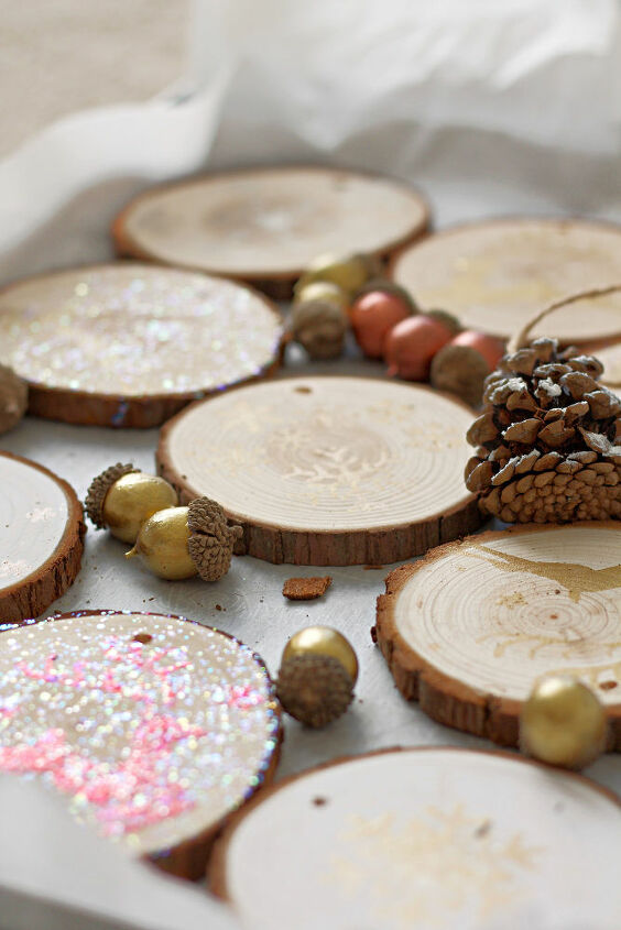 christmas ornament diy with decoart