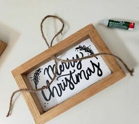 how to make christmas ornament signs