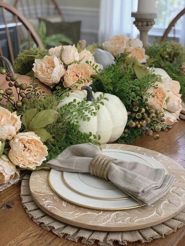 s 11 gorgeous thanksgiving table ideas for you to copy this year, Neutral Fall Tablescape Ideas
