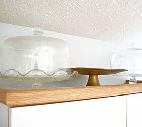 Why people are putting cake stands on top of their kitchen cabinets