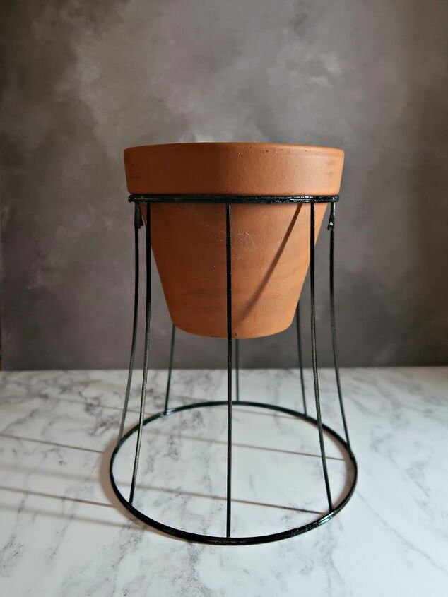 DIY Plant Stand Idea Indoor