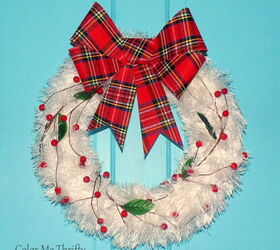 5 minute repurposed scarf christmas wreath