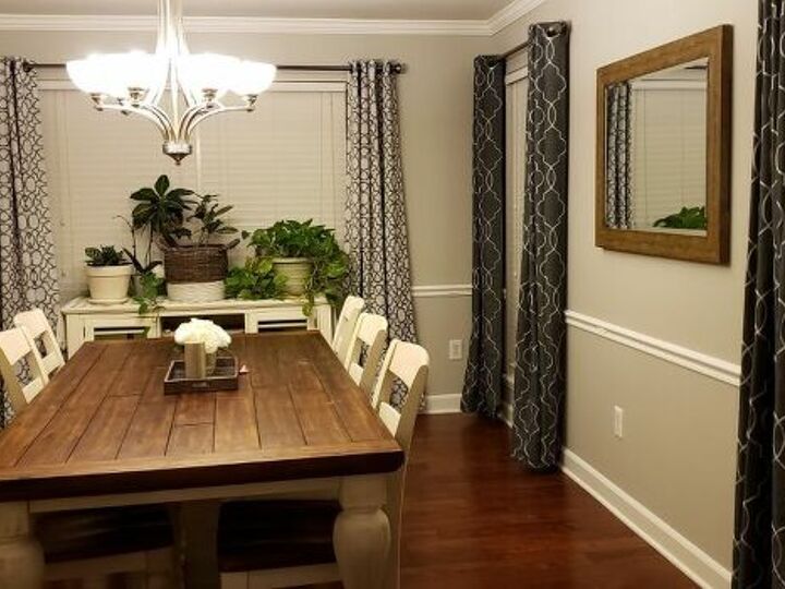 q different curtains prints in same room