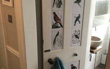 How to Use Free Printables to Decorate a Downstairs Bathroom Door