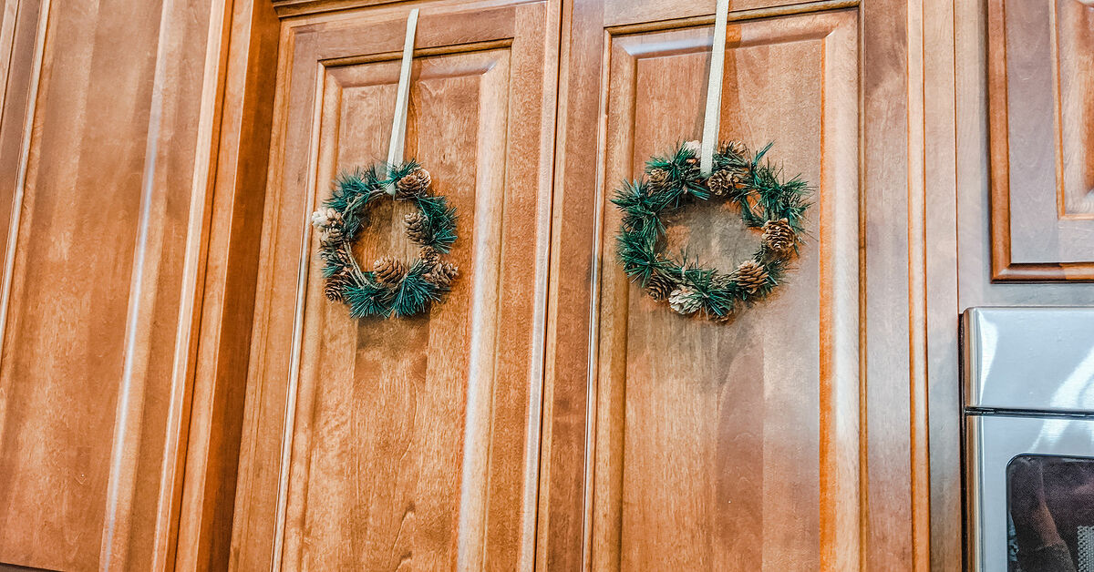 How to Make an Easy and Beautiful Kitchen Cabinet Christmas Wreaths