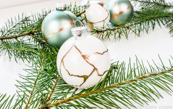 6 impresionantes maneras de transformar los adornos de bolas de Navidad en algo sencillo