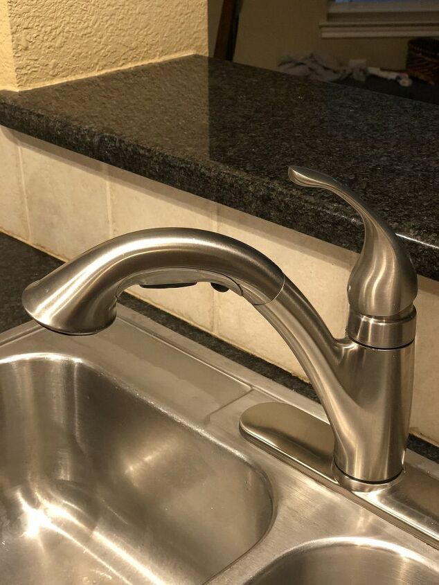 how to clean your sink faucet with vinegar