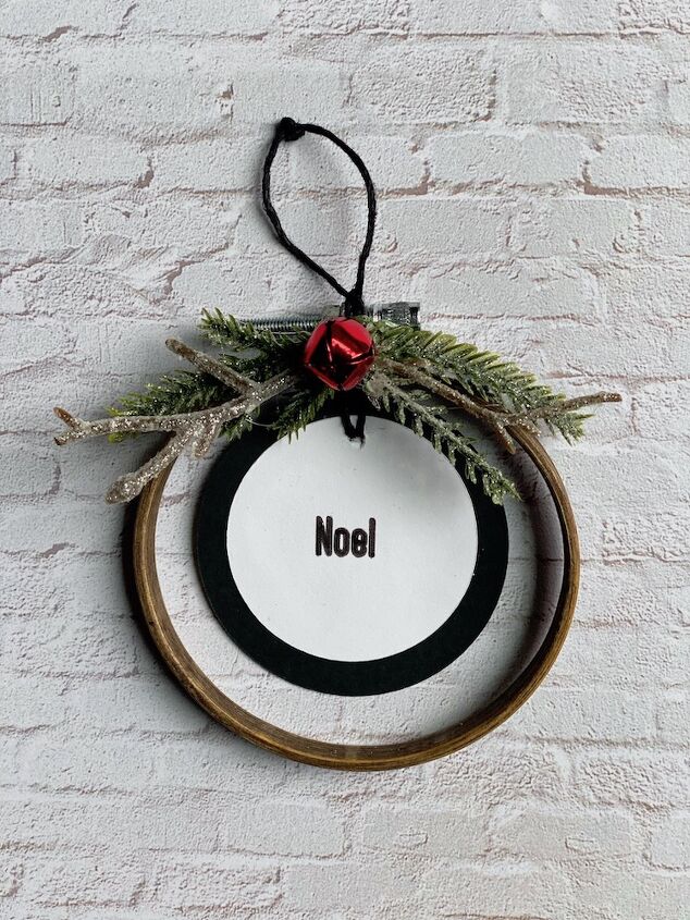 mini embroidery hoop christmas ornaments