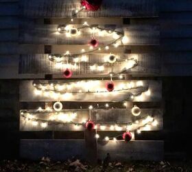 s 17 ways people are repurposing items to make christmas decor, Christmas Tree Pallet