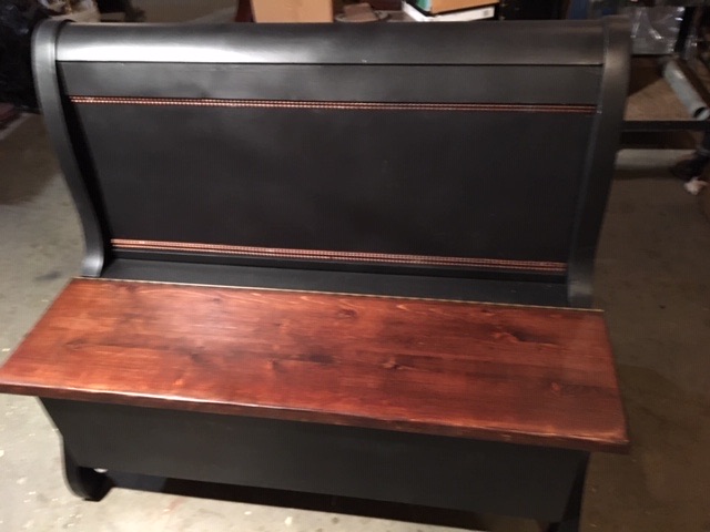 a sleigh bed repurposed into a bench, Finished bench