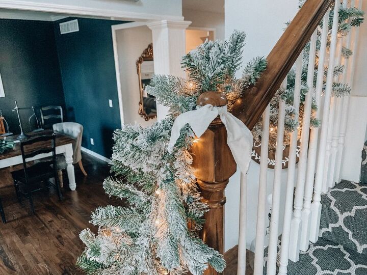 how to hang garland on stairs with zipties