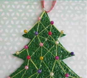 Decoración del árbol de Navidad con cuerdas