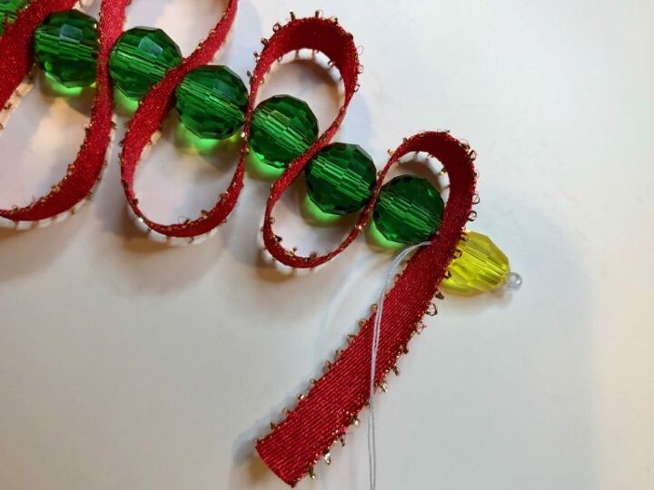 ribbon christmas tree ornaments