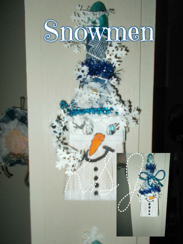 escovas em flocos de neve e ornamentos