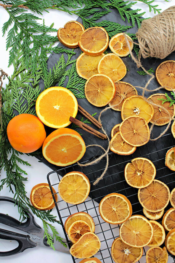 como hacer una guirnalda de naranjas y adornos