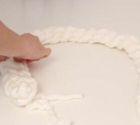 diy chunky yarn arm knit wreath