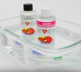 how to avoid trapping bubbles in epoxy resin