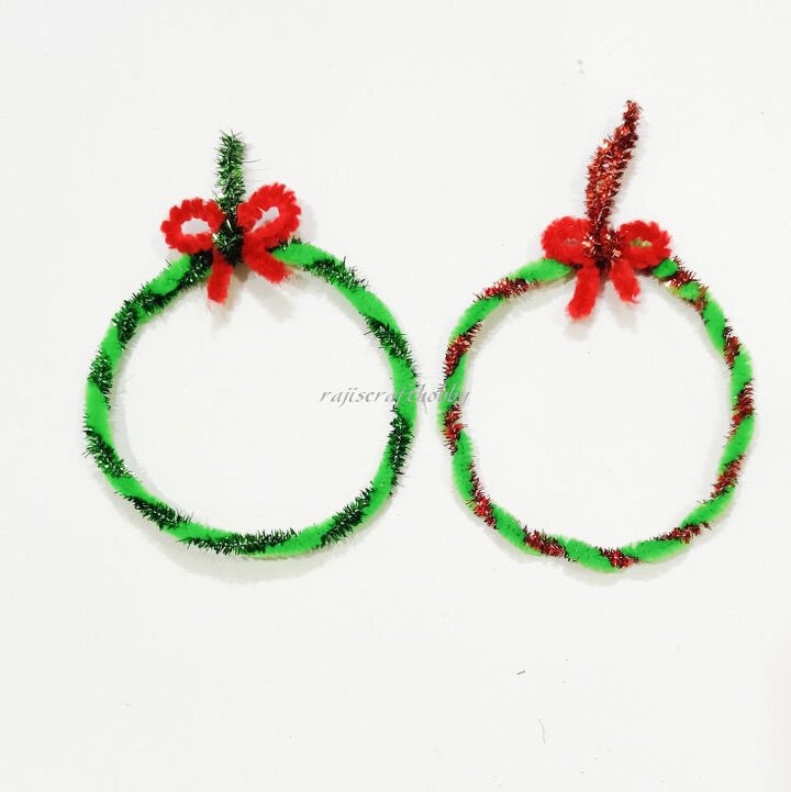 easy to make pipe cleaner christmas ornaments