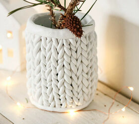 Chunky knit tin can planter