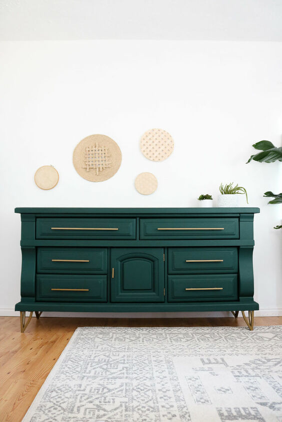 How to Paint an Old Dresser Upcycle - Hunter Green + Brass DIY | Hometalk How to Paint an Old Dresser Upcycle - Hunter Green + Brass DIY | Hometalk