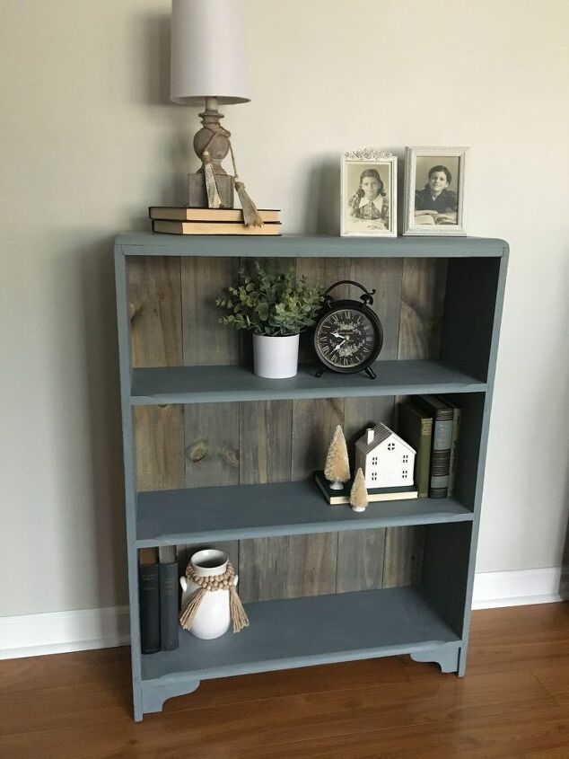 a new look for an old bookcase