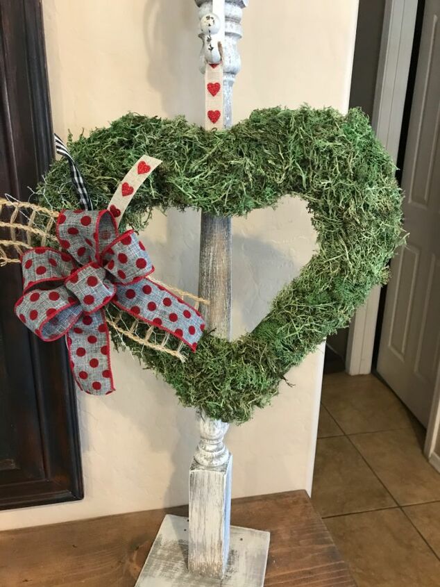 farmhouse heart wreath