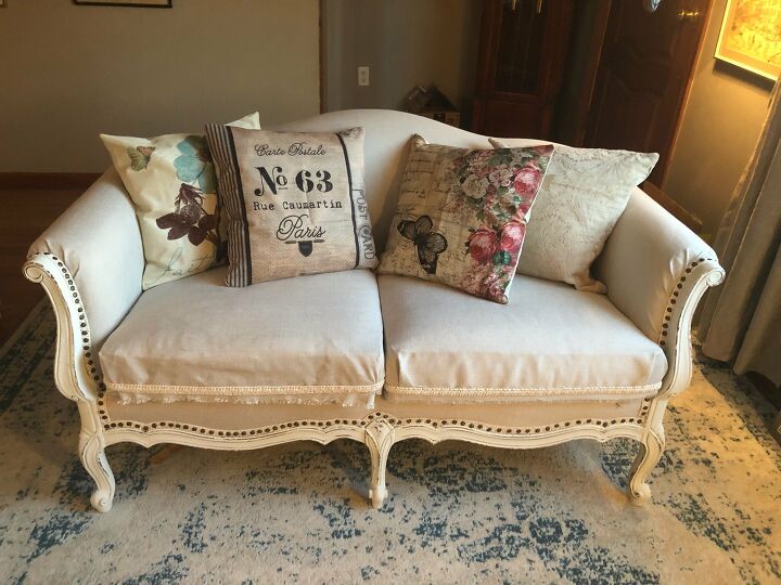 s the 19 best home tips and tricks people shared in 2019, Reupholster a worn couch with hot glue