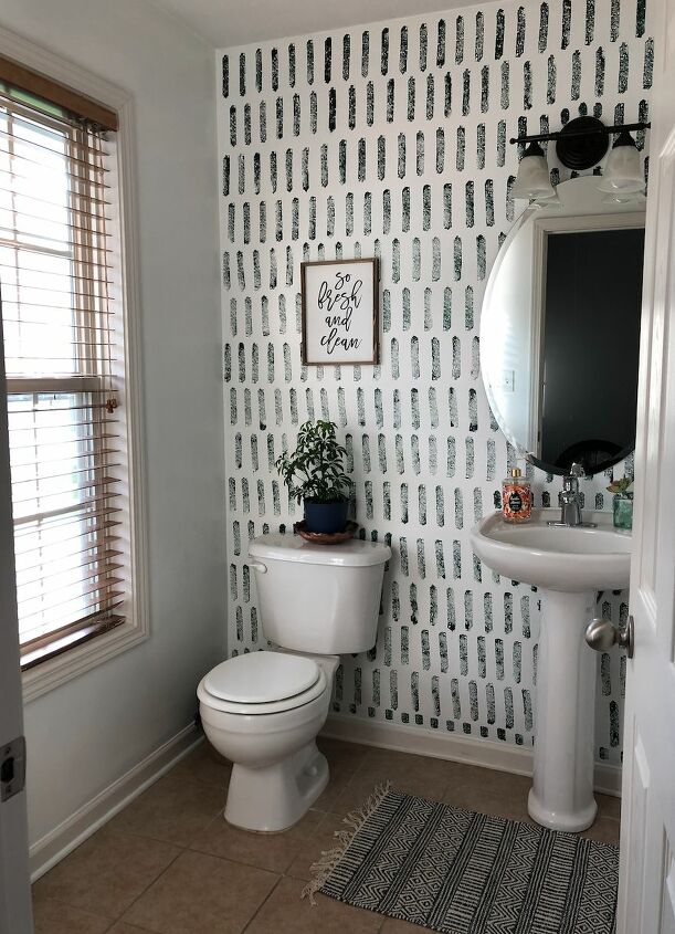 s the 19 best home tips and tricks people shared in 2019, Use a sponge to beautify your bathroom