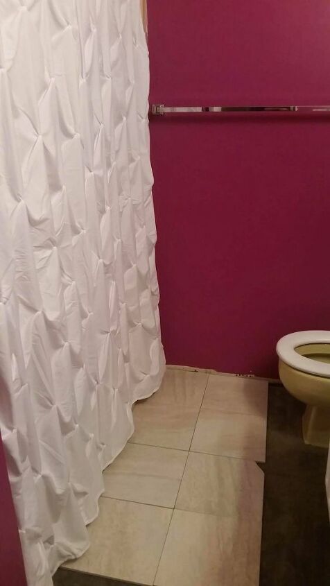 q help me with this 70 s bathroom please