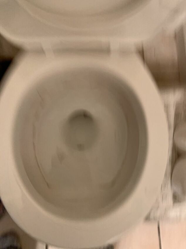 q get the ring around my toilet to go away