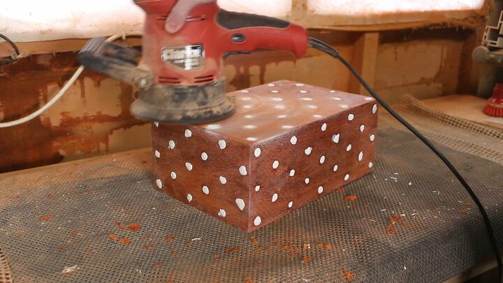 make a polka dot keepsake box