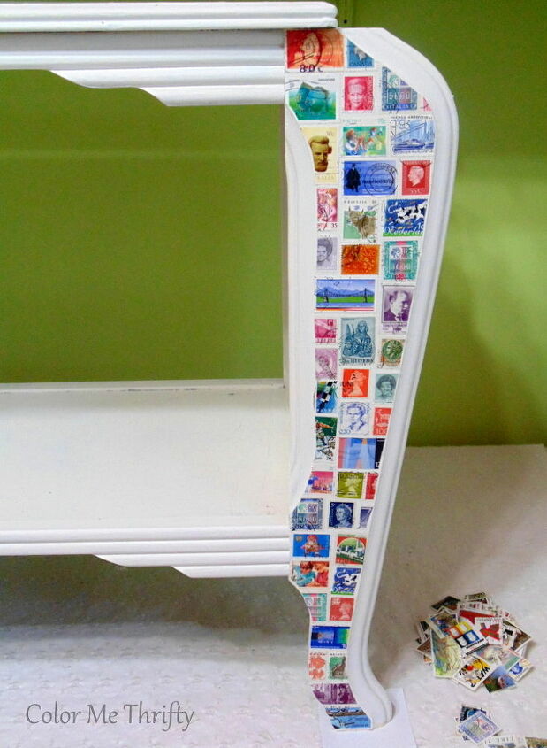 cambio de imagen de la mesa con sellos postales