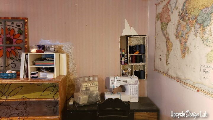 arte de la pared del gato de cheshire de cartn upcycling extreme craft room makeover