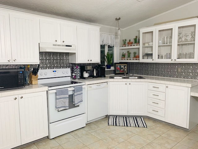 How To Replace Your Kitchen Cabinet Doors Diy Hometalk