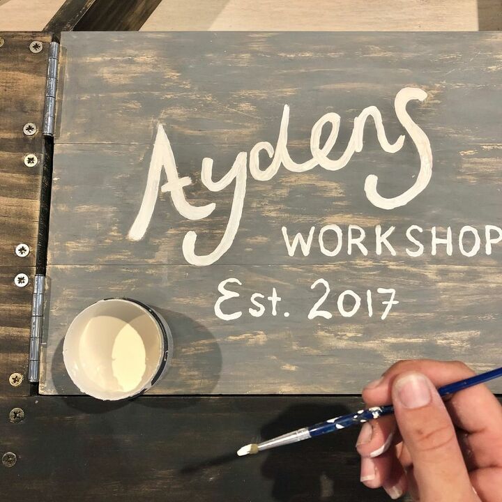 car ute truck bookshelf, Painting the sign on the door